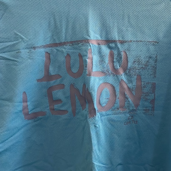 Lululemon crop tee - Picture 5 of 7